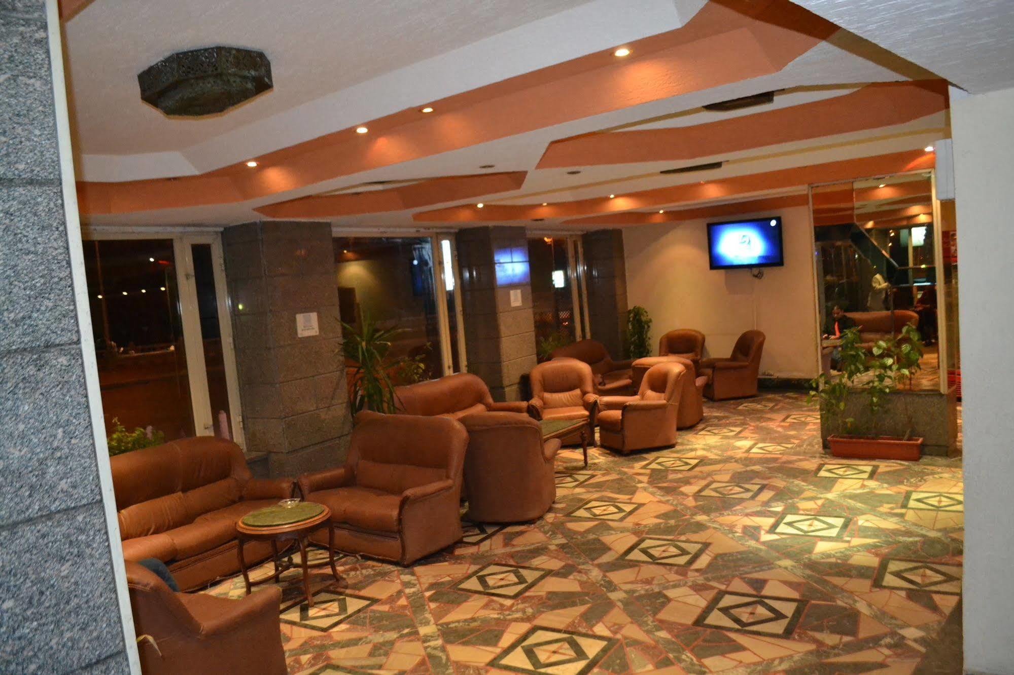 Kaoud Sporting Hotel Alexandria Exteriör bild